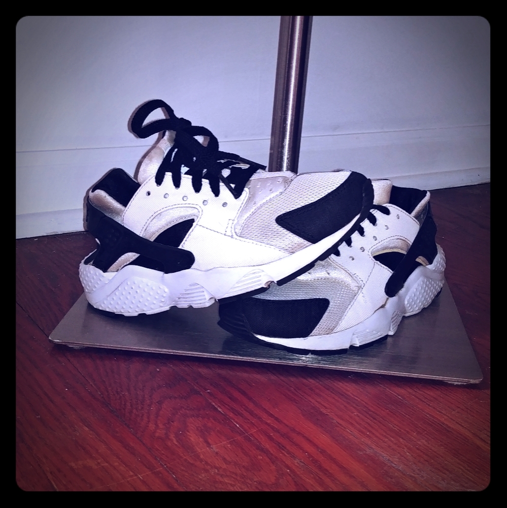 Hurache By Nike Sneakers